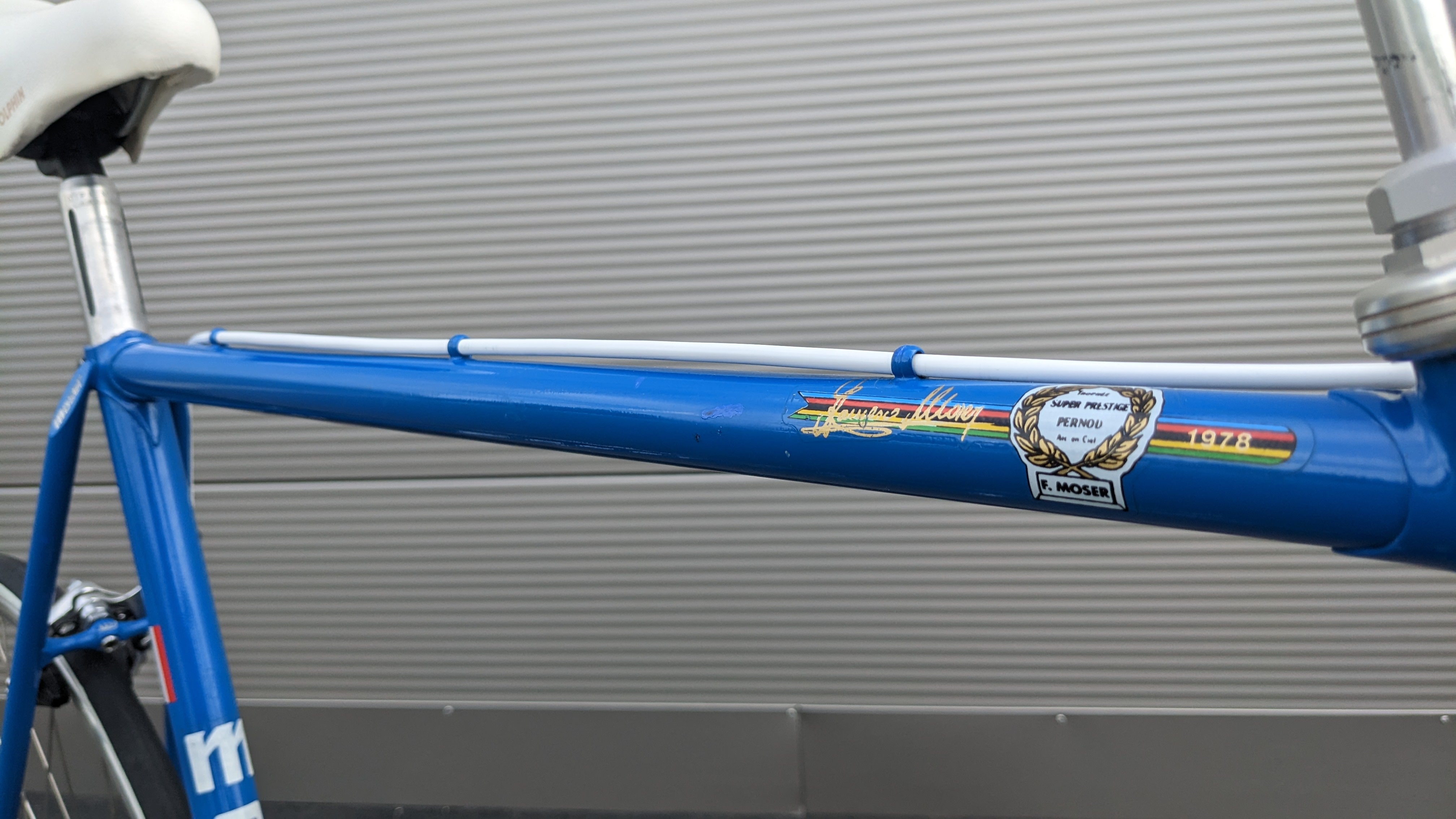 864058_6 864058_6