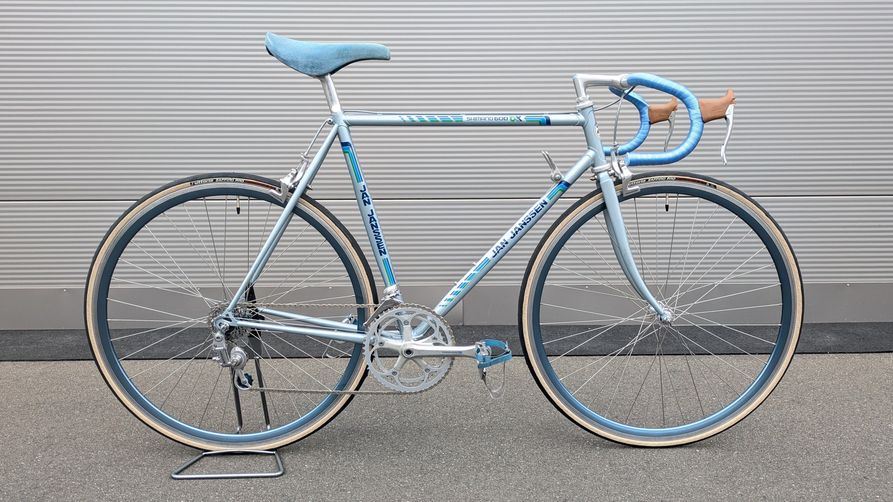Jan Janssen - Retro Road Bike 1980s - Shimano 600 AX