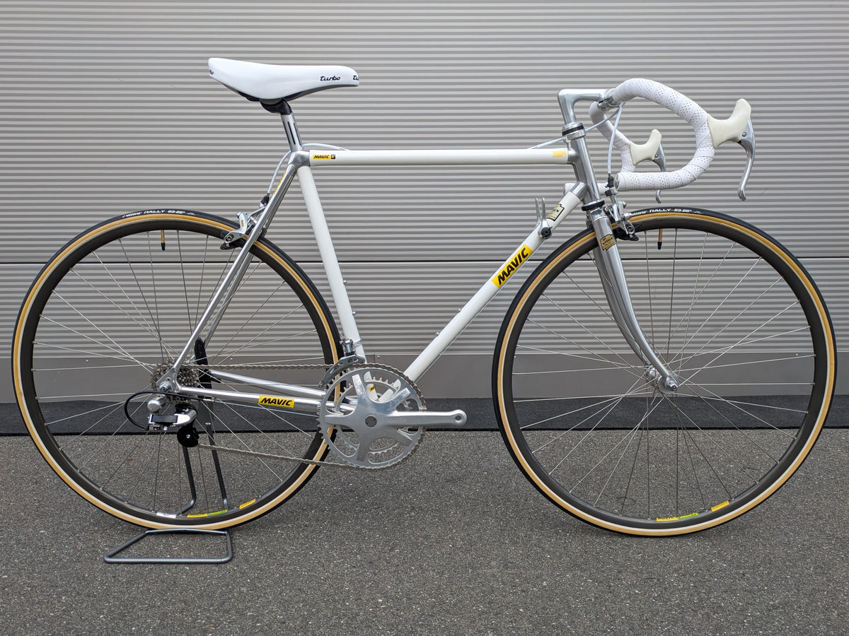 vitus rennräder Mavic 979 – Komplettes Mavic-Fahrrad – Seltenes Vintage-Sammlerstück – Goldensteelcycles Color:Black Green Rainbow Google's New Email Project model version_Stunner X 6