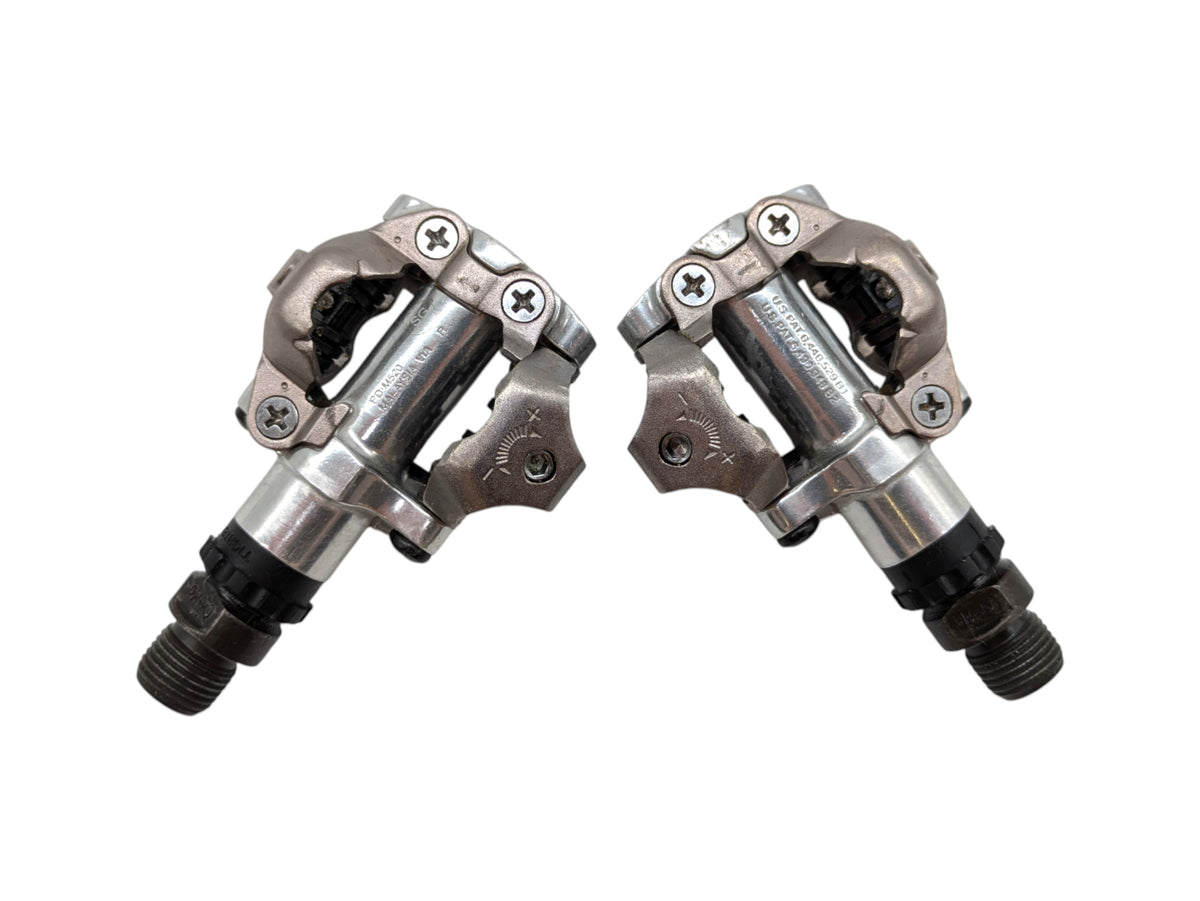 shimano pd-m525 pedals PD-M520 Clipless Click Silver Cleats – Goldensteelcycles Battery size:16 Ah CME Internal ID : P-001485021 PRS pedals were created FEsports | Favero Assioma